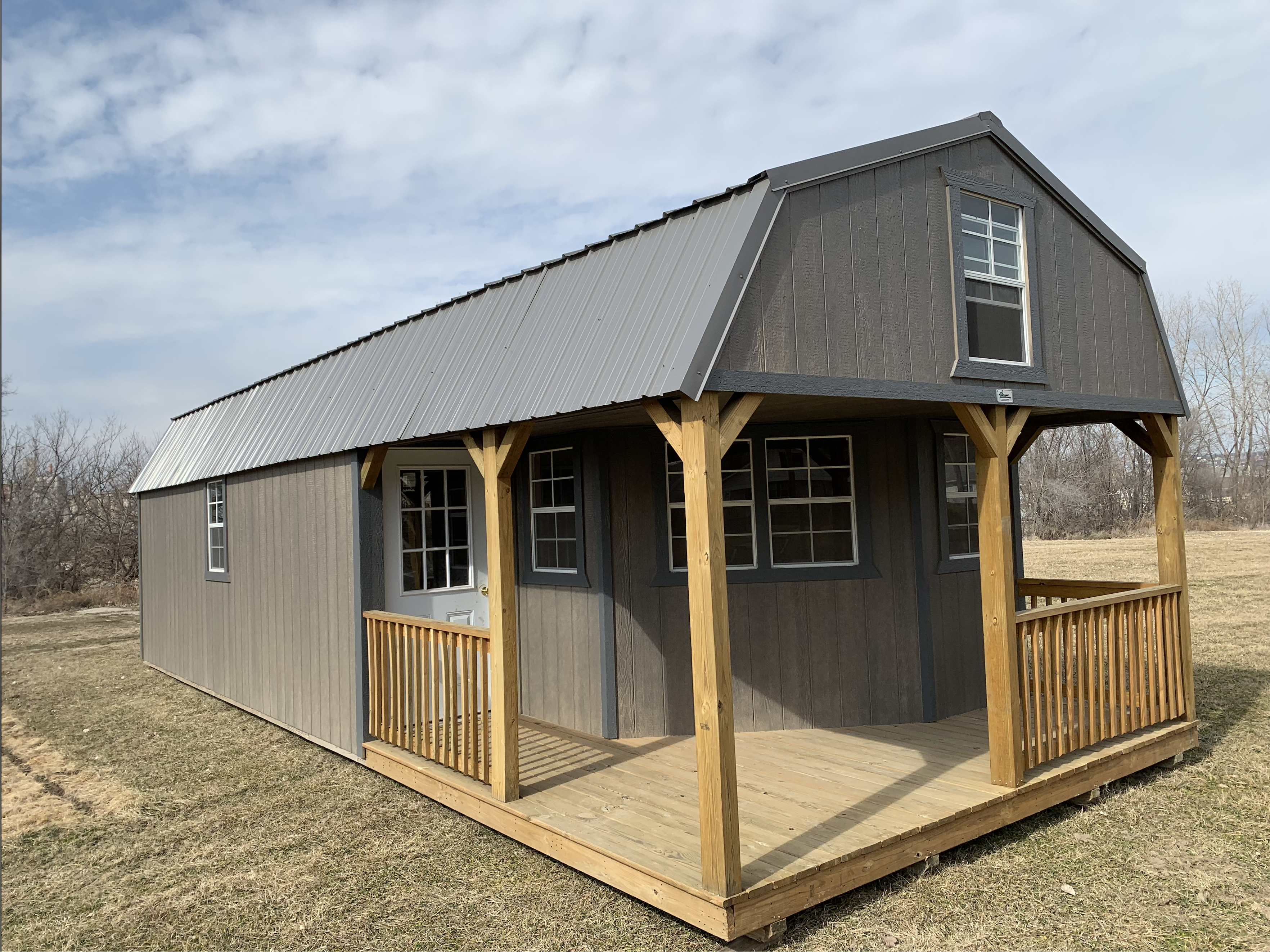 Wraparound Lofted Cabin St. Joseph Missouri